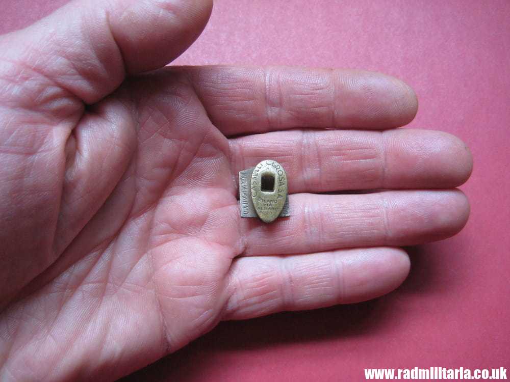 & WW2 original ITALIAN FASCIST ENAMEL BADGE - Partio Nazionale Fascista (PNF) membership badge. - Image 9