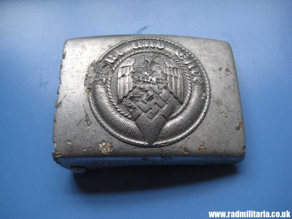 & WW2 original German HITLER YOUTH HJ BELT BUCKLE, marked: RZM M4/46. metal detecting find. - Image 10