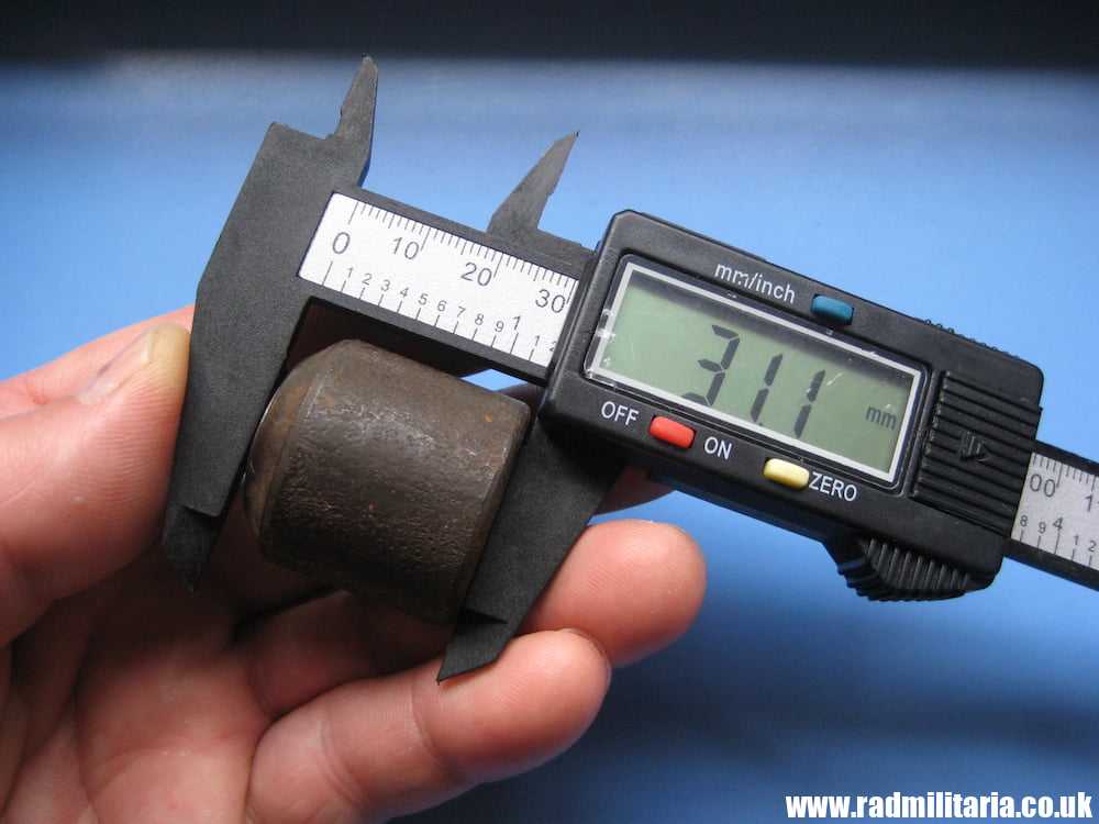 & WW1 German steel PUNCH MOULD - miniature IRON CROSS with date 1914, rare ! - Image 7