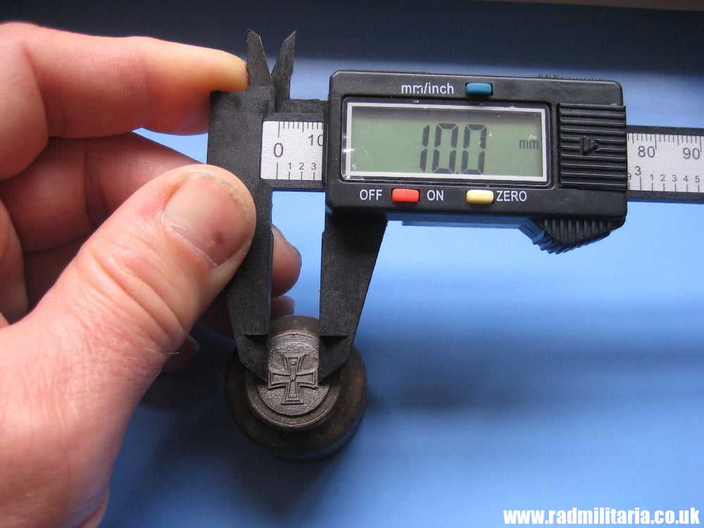 & WW1 German steel PUNCH MOULD - miniature IRON CROSS with date 1914, rare ! - Image 8