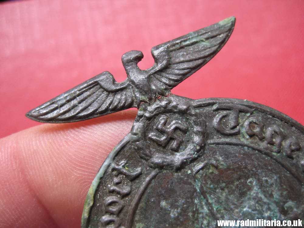 & original nazi German DAY BADGE - DANZIG Aug 1933 - rare !!! metal detecting find. - Image 7