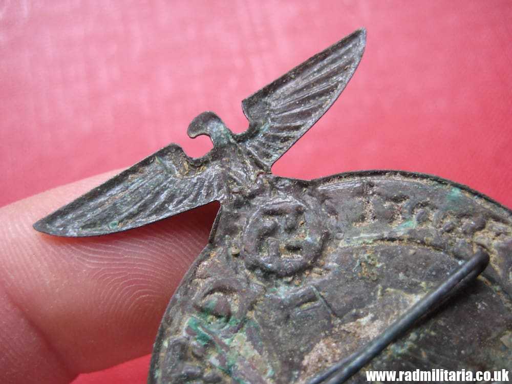 & original nazi German DAY BADGE - DANZIG Aug 1933 - rare !!! metal detecting find. - Image 10