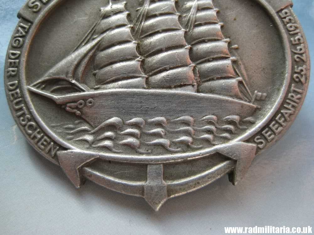 & WW2 1935 German SEEFAHRT IST NOT - MARINE - SEA DAY genuine TINNIE BADGE: Overhoff & Cie - Image 7