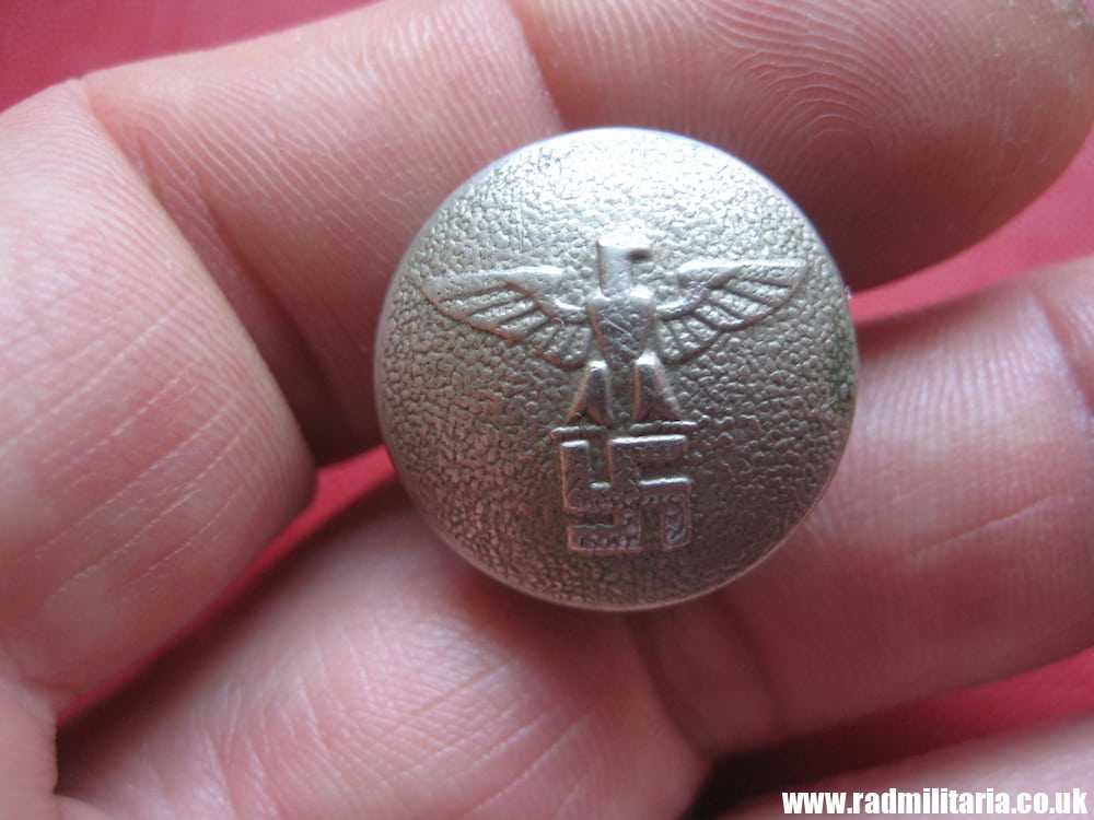 & WW2 German NSDAP BUTTON, marked: RZM A RZM, very good condition. - Image 13