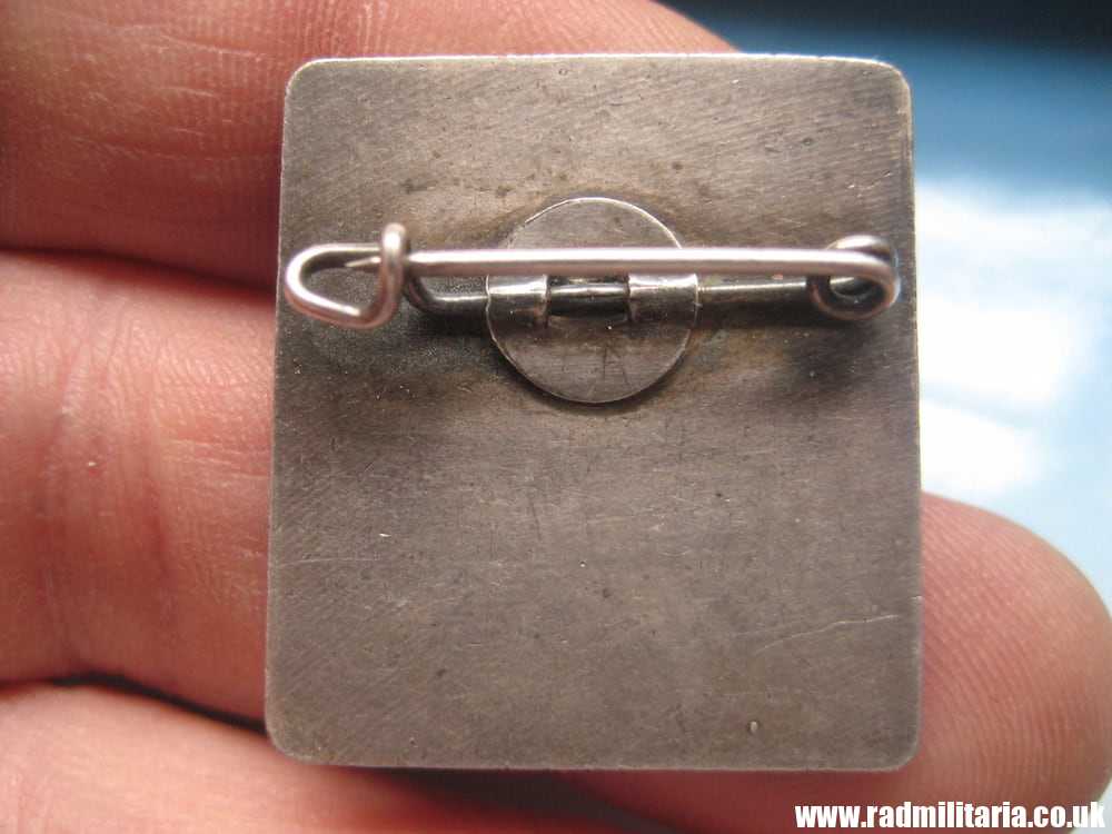 & very rare ENAMEL BADGE 1939 DEUTSCHLAND ENGLAND LEICHTATHLETIK LANDER KAMPF Koln. Original !! - Image 10