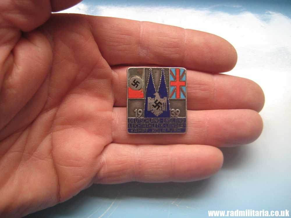 & very rare ENAMEL BADGE 1939 DEUTSCHLAND ENGLAND LEICHTATHLETIK LANDER KAMPF Koln. Original !! - Image 9