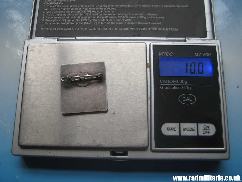 & very rare ENAMEL BADGE 1939 DEUTSCHLAND ENGLAND LEICHTATHLETIK LANDER KAMPF Koln. Original !! - Image 8