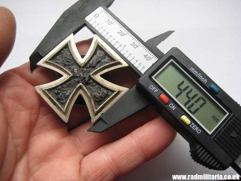 & WW2 German IRON CROSS Screw back 1st Class after cleaning - metal detecting find. - Image 3