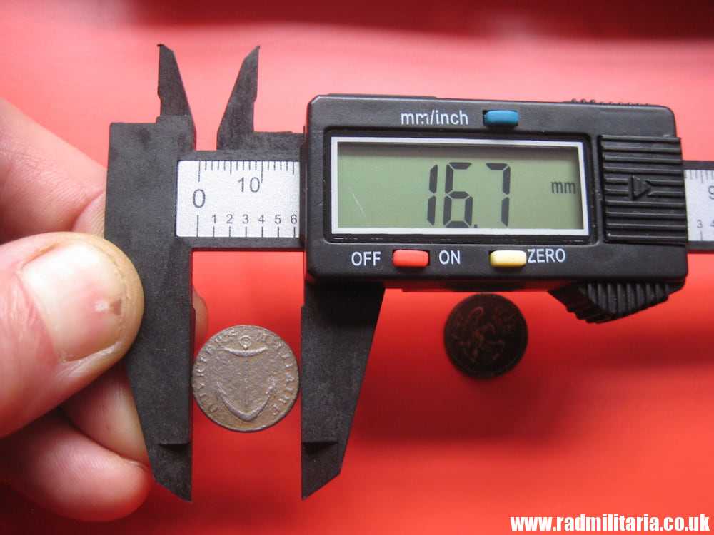 & SET of 2 genuine NAPOLEONIC BUTTONS with eagle & with anchor - metal detecting find, FRANCE. - Image 13