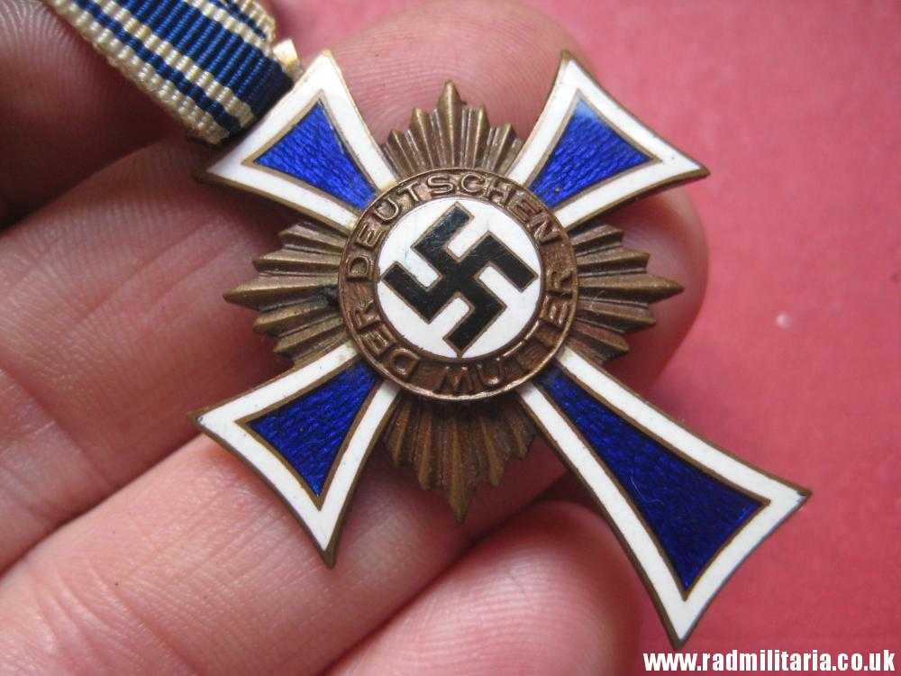SOLD & WW2 original German CROSS - DER DEUTSCHEN MUTTER. Cross of Honor of the German Mother 2nd model..****.. - Image 5