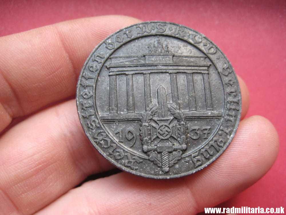 & original German DAY BADGE - NSKOV Berlin 1937, maker A. DONNER WUPPERTAL - E. - Image 2