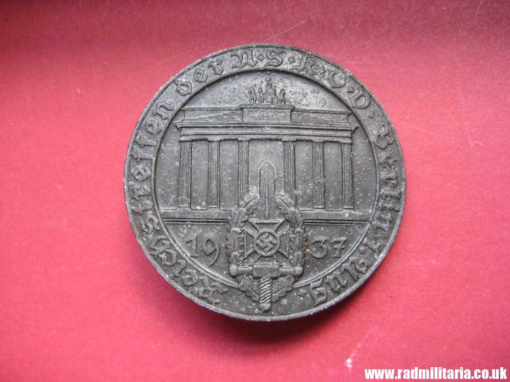 & original German DAY BADGE - NSKOV Berlin 1937, maker A. DONNER WUPPERTAL - E.