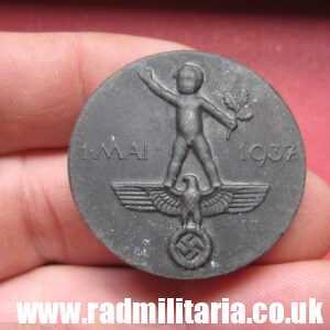 & pre WW2 1937 nazi German WORKER DAY BADGE, tinnie badge, day badge. Genuine!