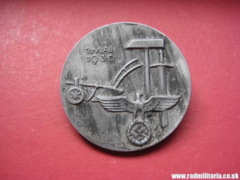 & original pre-WW2 nazi German DAY BADGE: 1 Mai 1936. 100% genuine ! - Image 2