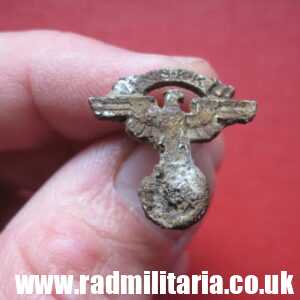 & WW2 original German NSKK EAGLE BADGE - Cap Badge - metal detecting find.