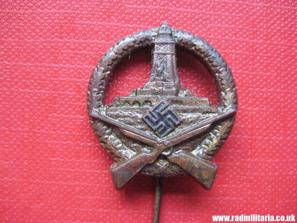 & WW2 German MARKSMANSHIP RIFLE Pin BADGE - Veteran Association: DRKB Badge.