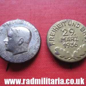 & SET OF 2 original German TINNIE BADGES: EIN VOLK, EIN REICH, EIN FUHRER and 29 MARZ 1936.