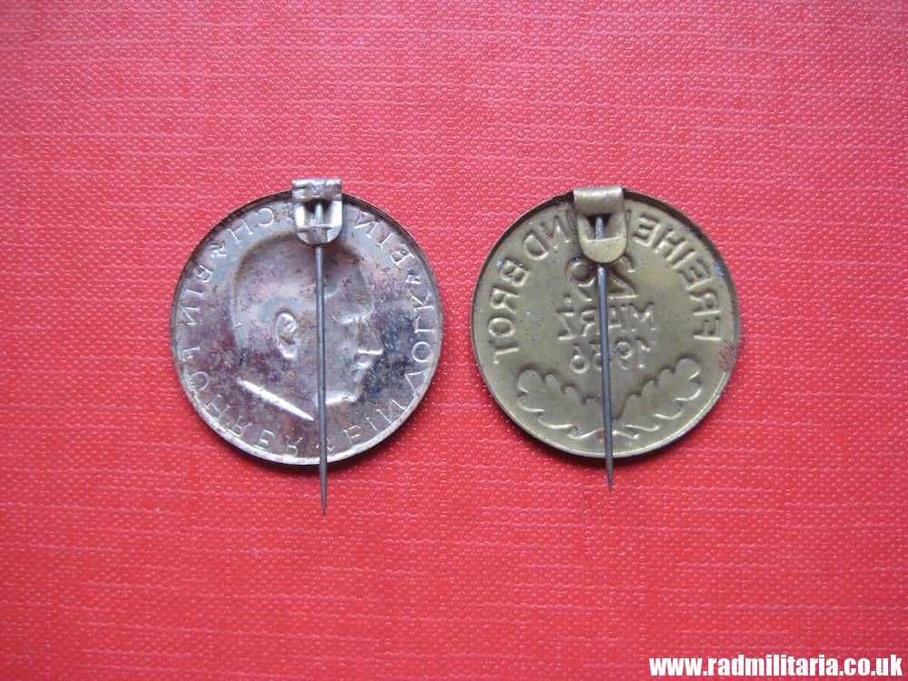 & SET OF 2 original German TINNIE BADGES: EIN VOLK, EIN REICH, EIN FUHRER and 29 MARZ 1936. - Image 6
