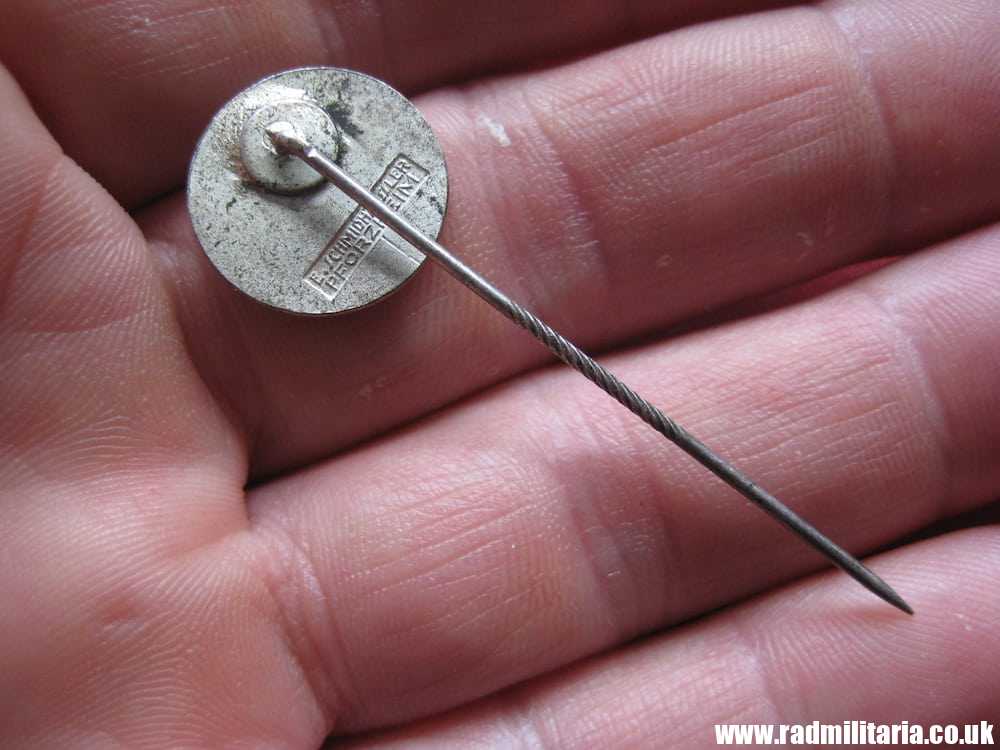 & WW2 German ENAMEL PIN BADGE - DEUTSCHER SCHUTZEN VERBAND with maker marks, original !! - Image 6