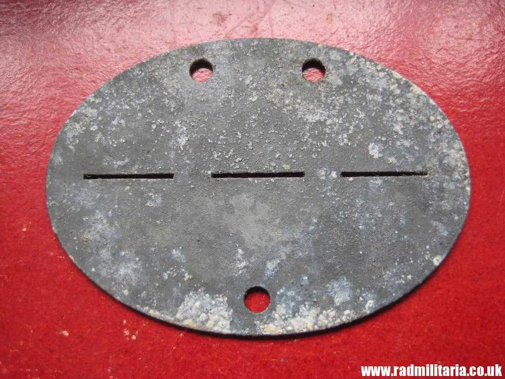 & WW2 original German DOG TAG - ID DISC, metal detecting. M48 RAD K84/1090. - Image 12