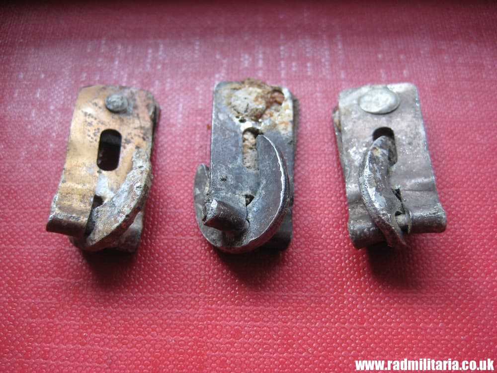 SOLD & SET OF 3 original WW2 German WAFFEN SS helmet cover CLIPS - metal detecting find..****.. - Image 7