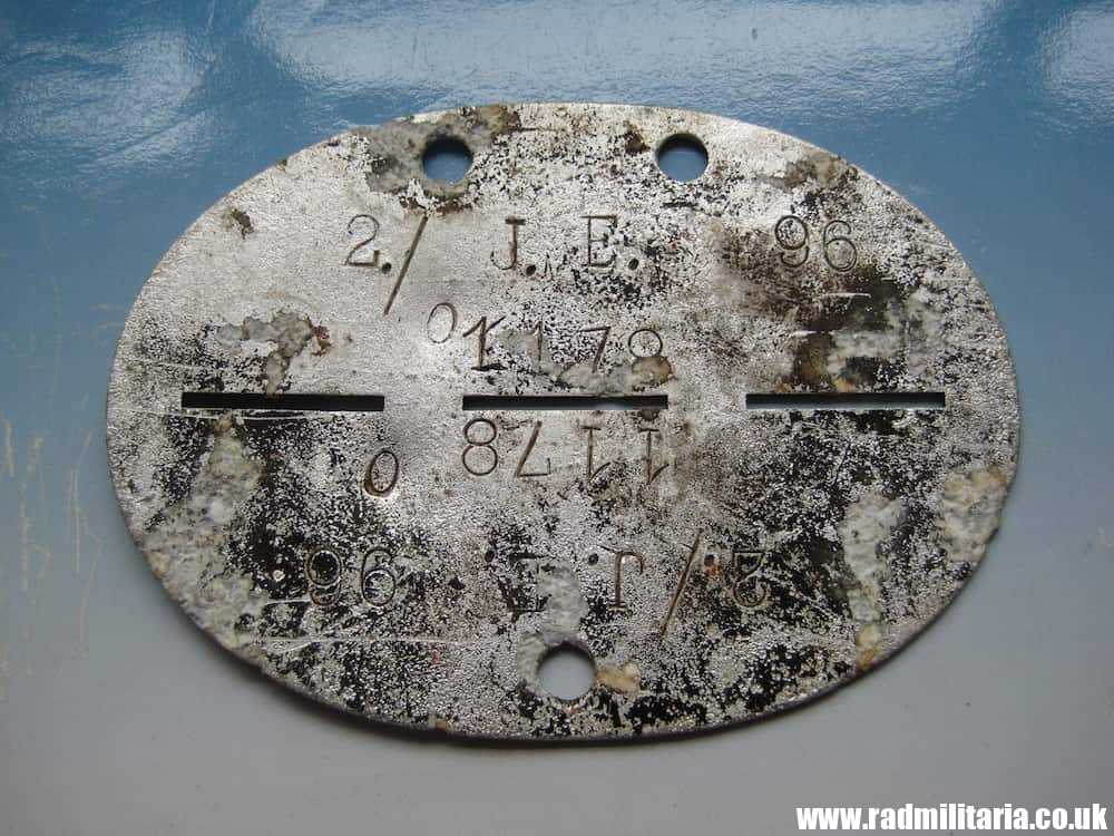 & WW2 original German WW2 DOG TAG - ID DISC: 2./ I.E. 96 1178 "O" - metal detecting find !