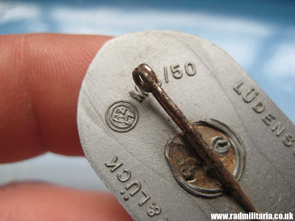 & WW2 German SA PLASTIC BADGE - Nordsee 1939, RZM9/50. Genuine !! - Image 9