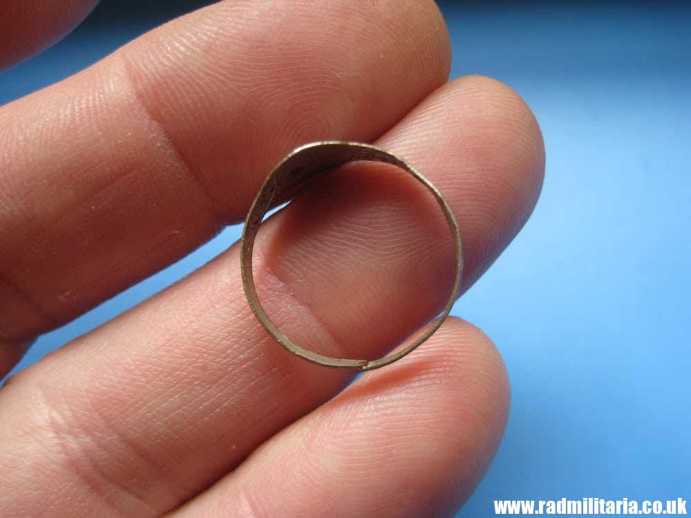 & WW2 German propaganda RING FOR CHILDREN with swastika - Scarce ! - Image 7