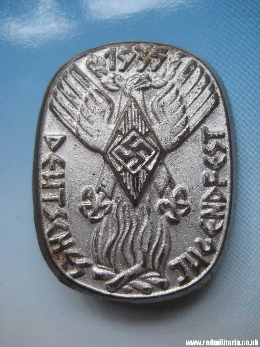 & pre WW2 German HITLER YOUTH HJ 1935 TINNIE BADGE. Deutsche Jugend Fest - genuine !! - Image 3