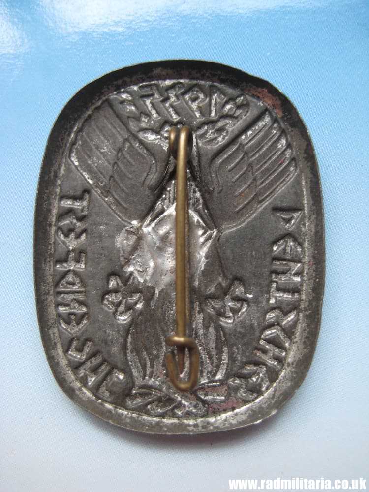 & pre WW2 German HITLER YOUTH HJ 1935 TINNIE BADGE. Deutsche Jugend Fest - genuine !! - Image 4