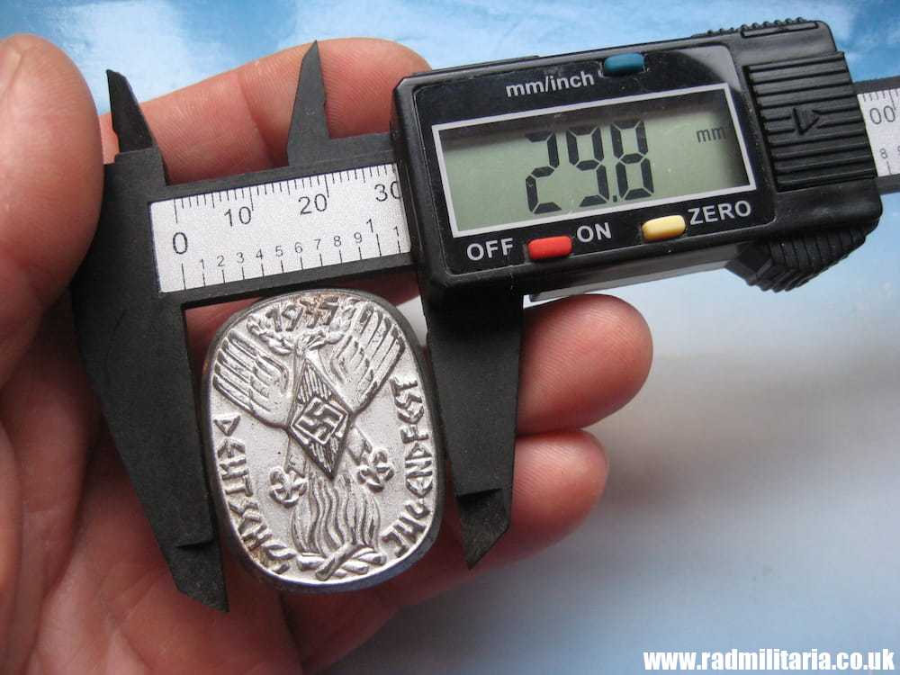 & pre WW2 German HITLER YOUTH HJ 1935 TINNIE BADGE. Deutsche Jugend Fest - genuine !! - Image 9