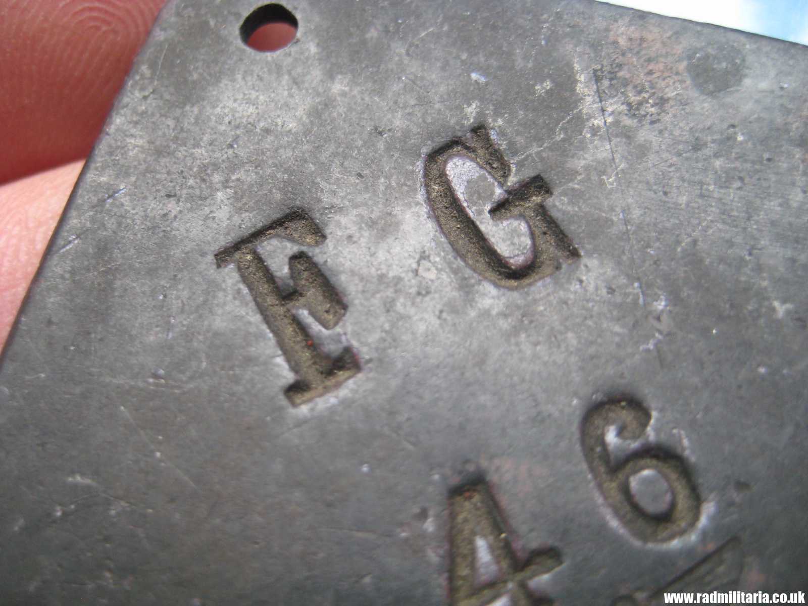 & unknown German DOG TAG with EAGLE - F.G. 46. FELD-GENDARMERIE ?? metal detecting. - Image 5