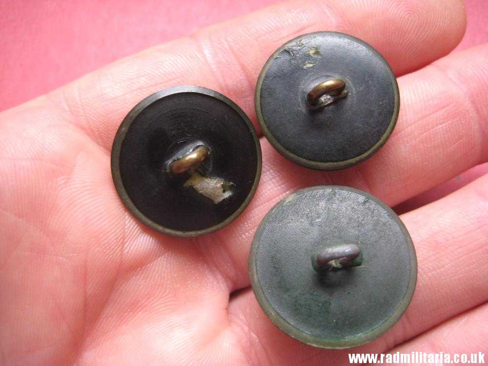 & WW2 German green BAKELIT BUTTONS with eagle - SET OF 3. rare !! - Image 8
