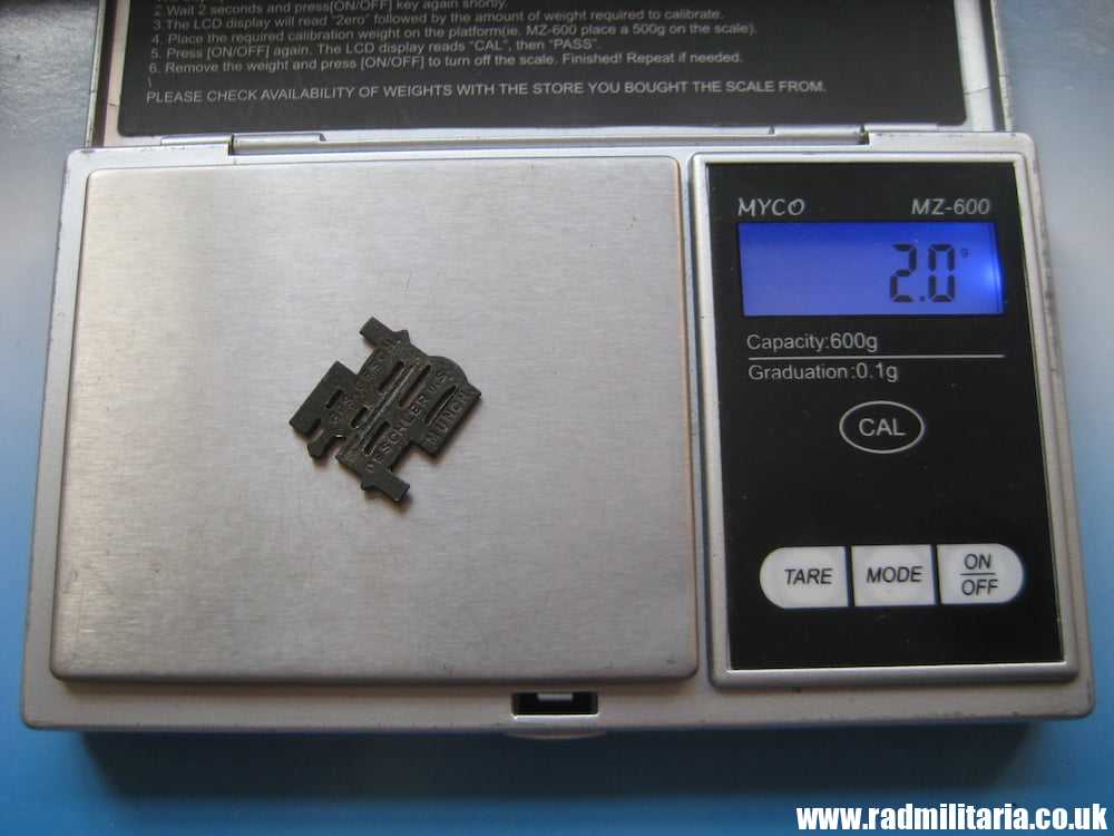 & WW2 original German BADGE - REICHSNAHRSTAND - RNST. Metal detecting find, maker: DESCHLER U. S. MUNCH. - Image 9