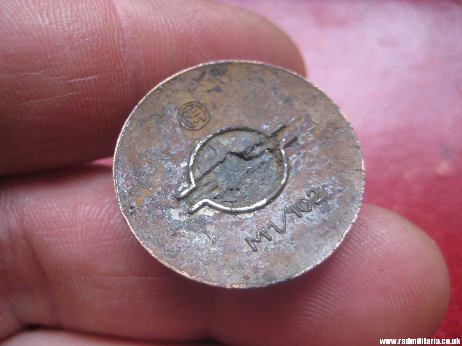& original HJ SHOOTING BADGE - metal detecting find, marks: RZM M1/102. - Image 3