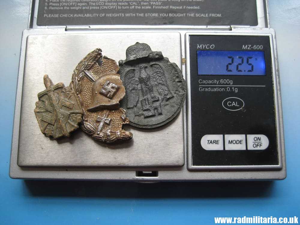 & WW2 nazi GERMAN BADGES - SET of 3. from metal detecting, genuine ! - Image 7