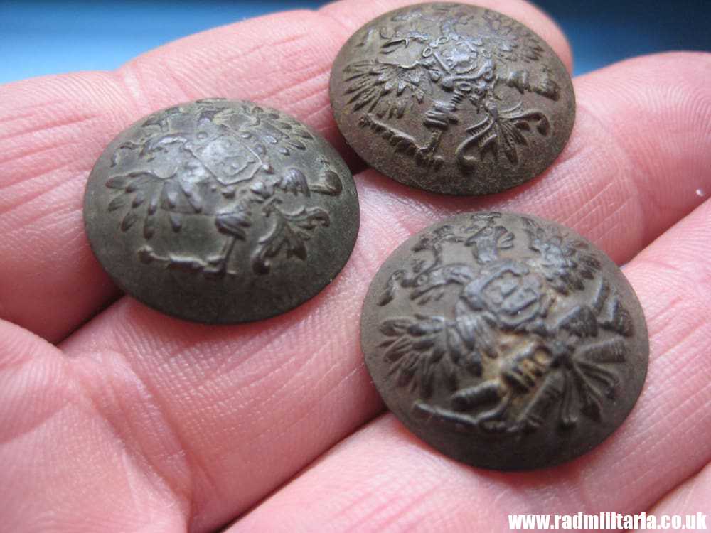 & WW1 Imperial Russia MILITARY BUTTONS from metal detecting SET of 3. - Image 3