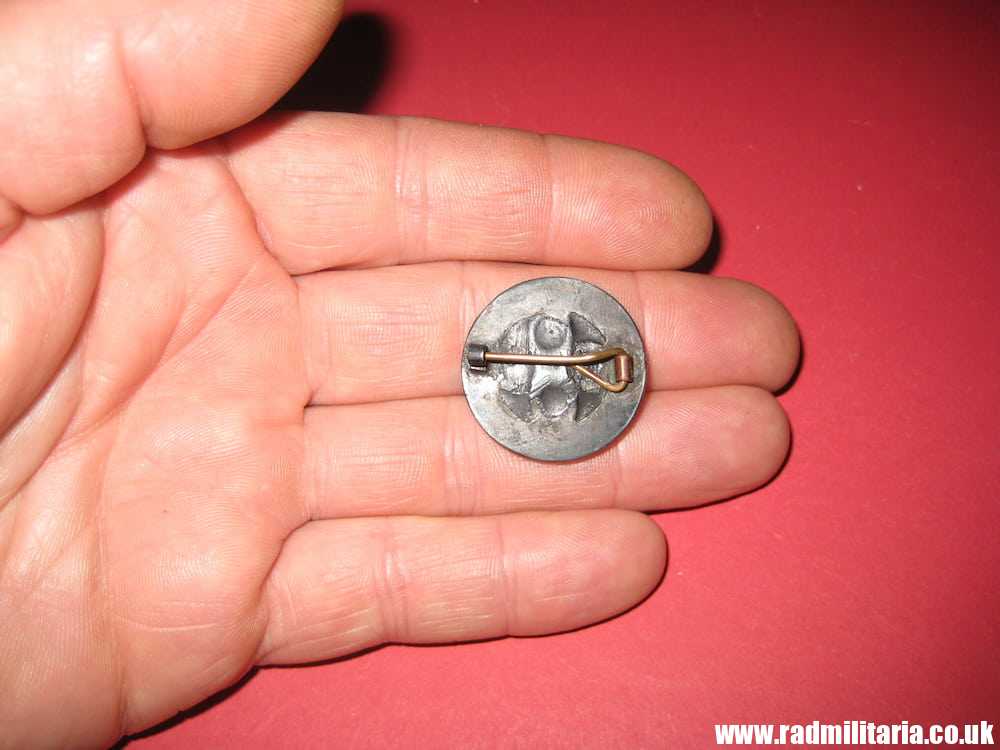& WW2 very unusual NSDAP metal BROCHE - BADGE, no marks. Rare. - Image 4