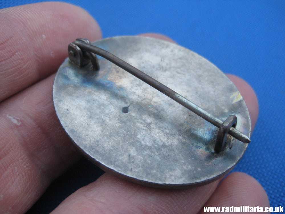 & WW2 original German WOUND BADGE SILVER CLASS - metal detecting find. - Image 4