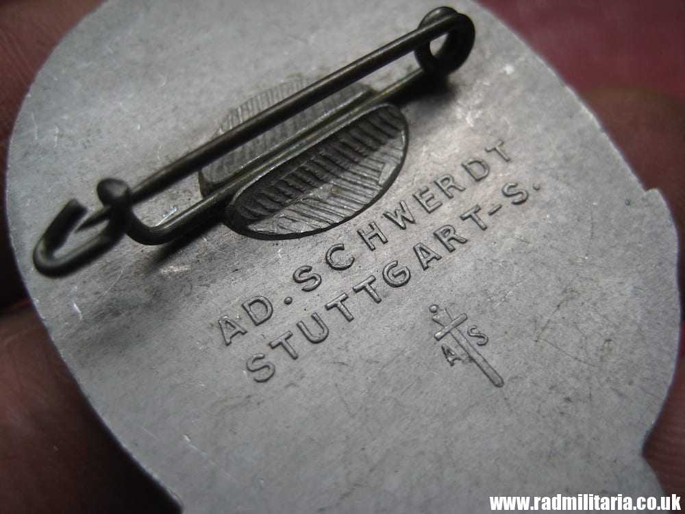& WW2 original German TINNIE BADGE – Tag Der Arbeit 1935, maker: AD ...