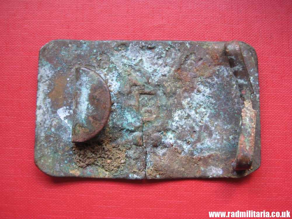 & WW1 Imperial Russia Army BELT BUCKLE in poor condition - battlefield relic metal detecting find. - Image 3