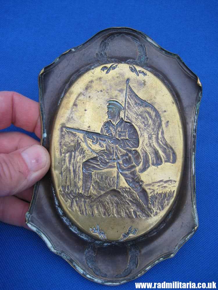 & WW1 original British PATRIOTIC TRAY made of brass. - Image 7