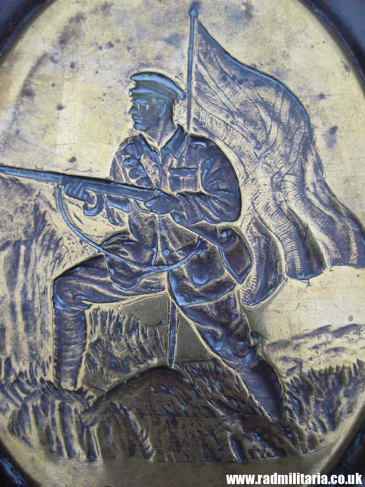 & WW1 original British PATRIOTIC TRAY made of brass. - Image 8