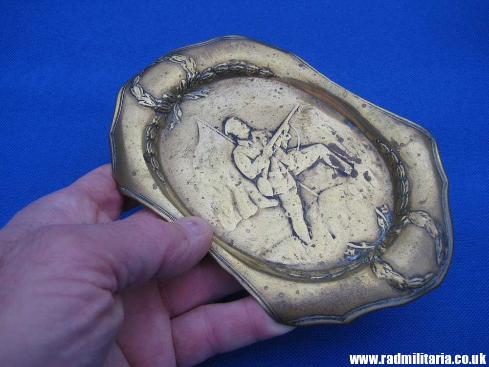 & WW1 original British PATRIOTIC TRAY made of brass. - Image 13