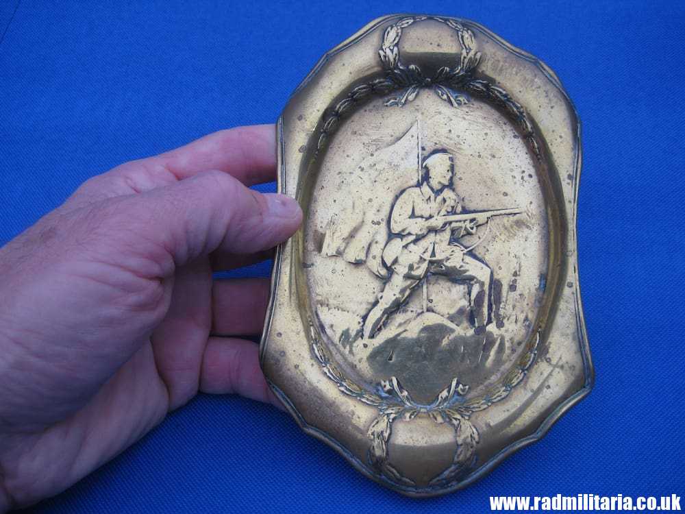 & WW1 original British PATRIOTIC TRAY made of brass. - Image 14