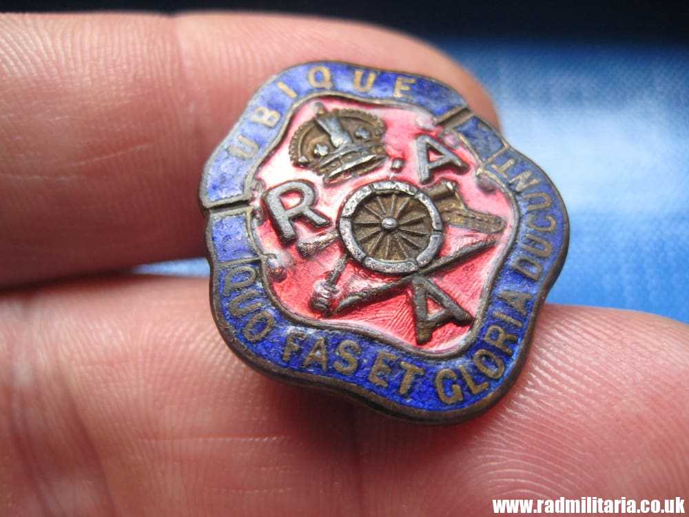 & WW1/WW2 British ENAMEL BADGE - Royal Artillery Association, maker: J.R. GAUNT London. - Image 4