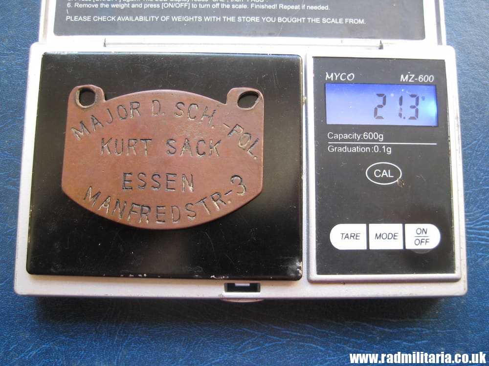 & very rare WW2 German DOG TAG: MAJOR D. SCH.-POL. KURT SACK ESSEN Manfredstr.-3. metal detecting find. - Image 19