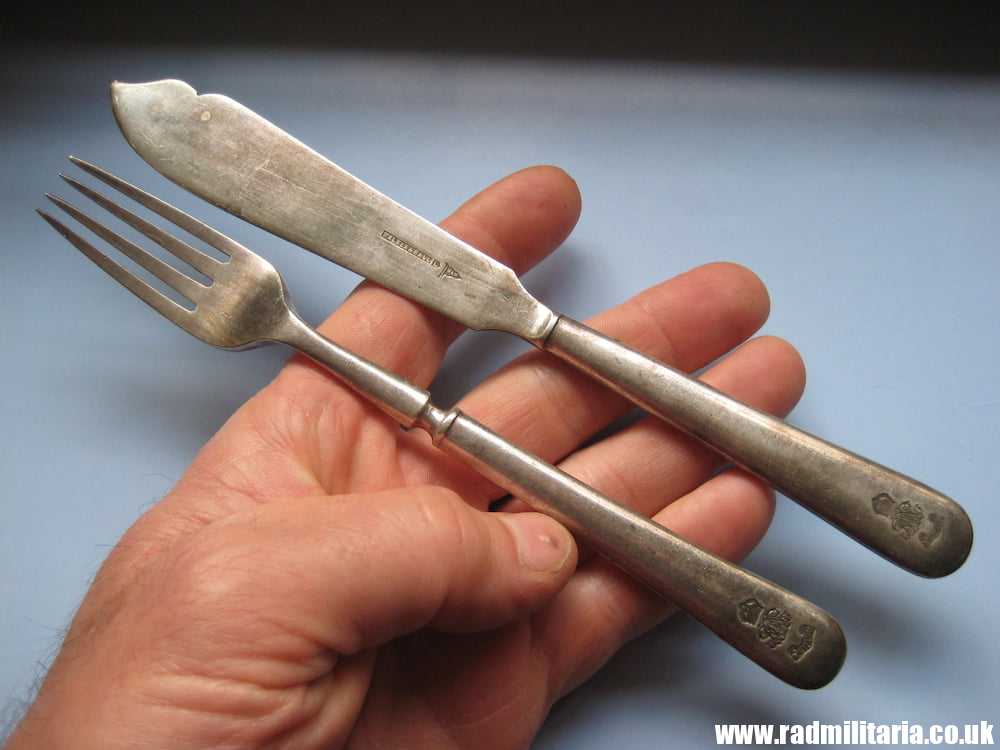 & WW2 British Army cutlery set FORK & KNIFE - UBIQUE: Artillery or RAC c. 1939, good condition - Image 9