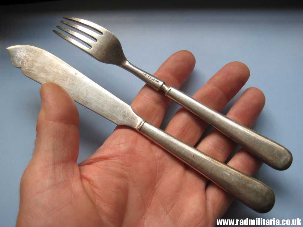 & WW2 British Army cutlery set FORK & KNIFE - UBIQUE: Artillery or RAC c. 1939, good condition - Image 12