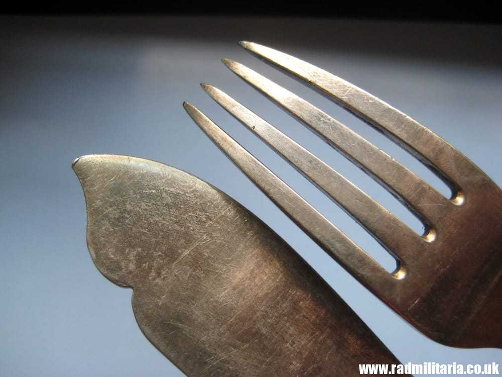 & WW2 British Army cutlery set FORK & KNIFE - UBIQUE: Artillery or RAC c. 1939, good condition - Image 13